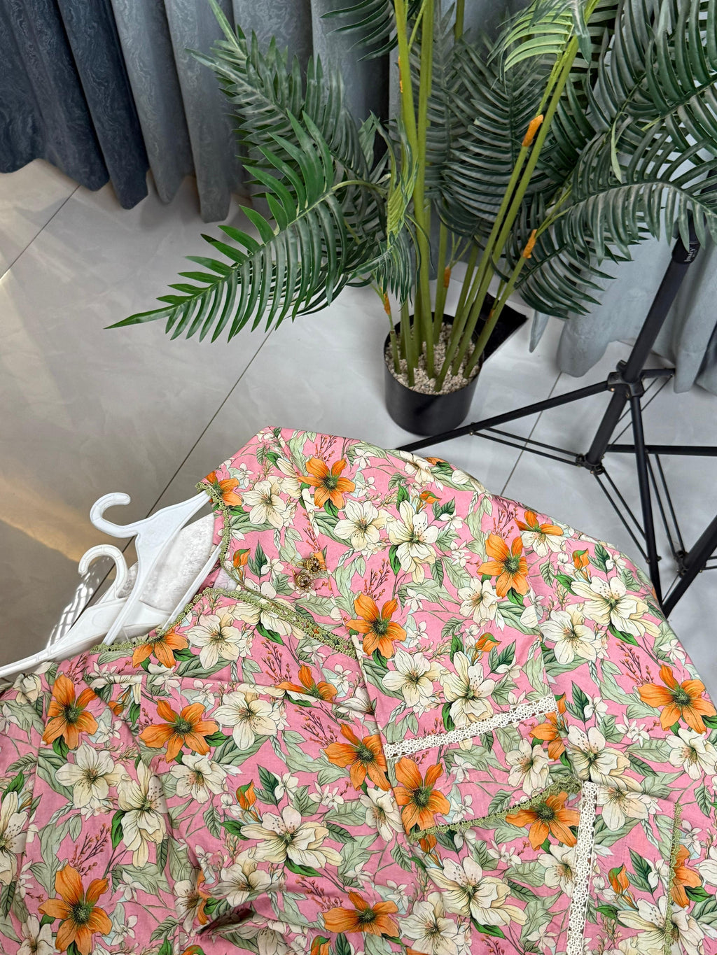 Pink Floral Farshi Shalwar Kameez Set – Elegant Traditional Summer Outfit