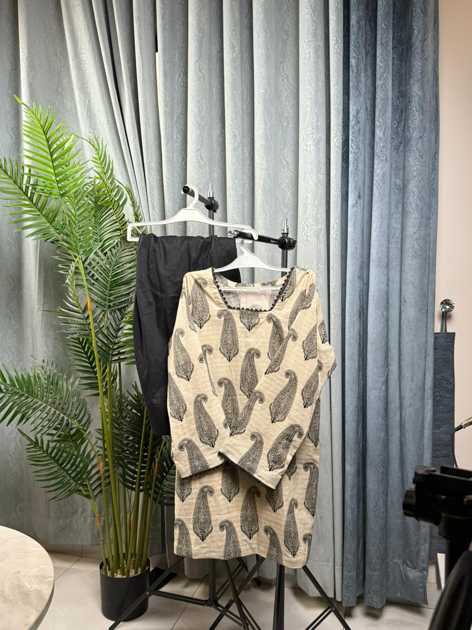 Oatmeal Beige lawn Suit featuring Black Paisley Print and Traditional Farshi Shalwar for women
