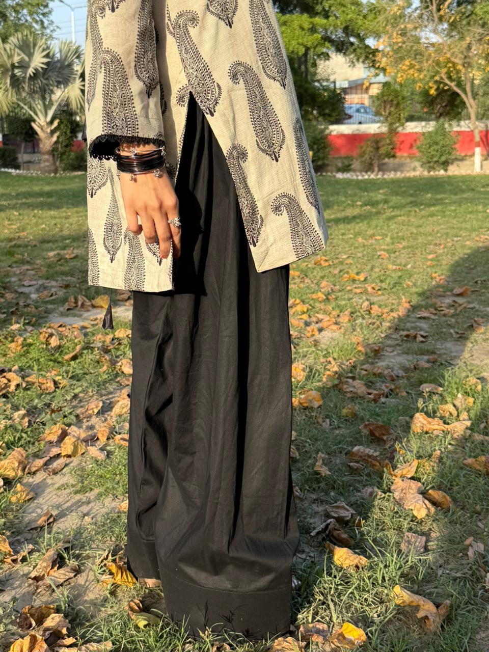 Oatmeal Beige lawn Suit featuring Black Paisley Print and Traditional Farshi Shalwar for women